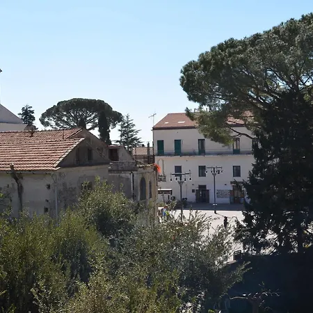 Palazzo Della Marra Bed and breakfast 3*
