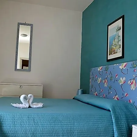Palazzo Della Marra Bed and Breakfast