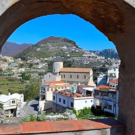 Bed and Breakfast Palazzo Della Marra 3*