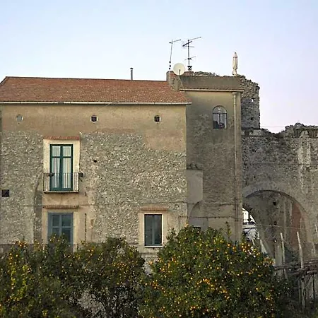 Palazzo Della Marra ベッド・アンド・ブレックファスト 3*