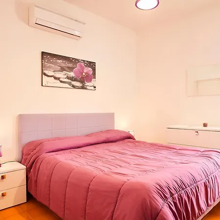 Palazzo Della Marra Bed and Breakfast