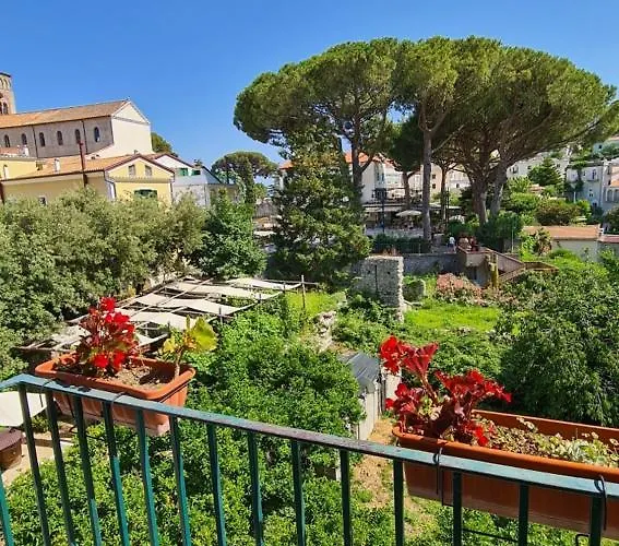 Palazzo Della Marra 3* ラヴェッロ